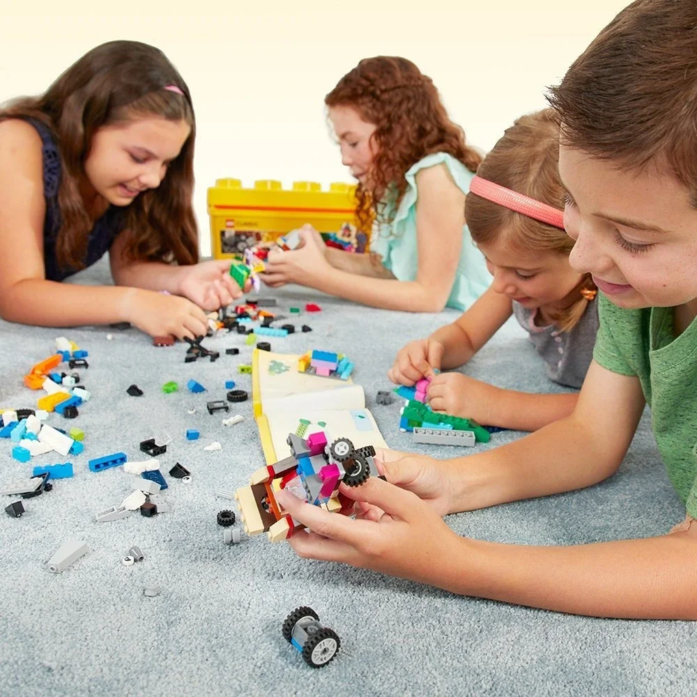 LEGO Classic Medium Creative Brick Box 10696 Building Set 484 Pieces‎ New